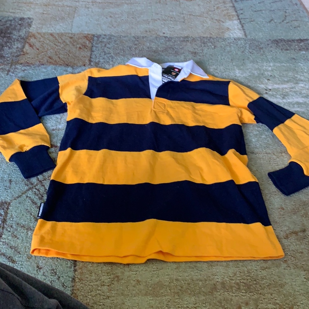 Rugby long sleeve top size a